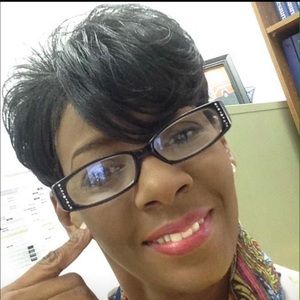 Meet your Posher, Annette